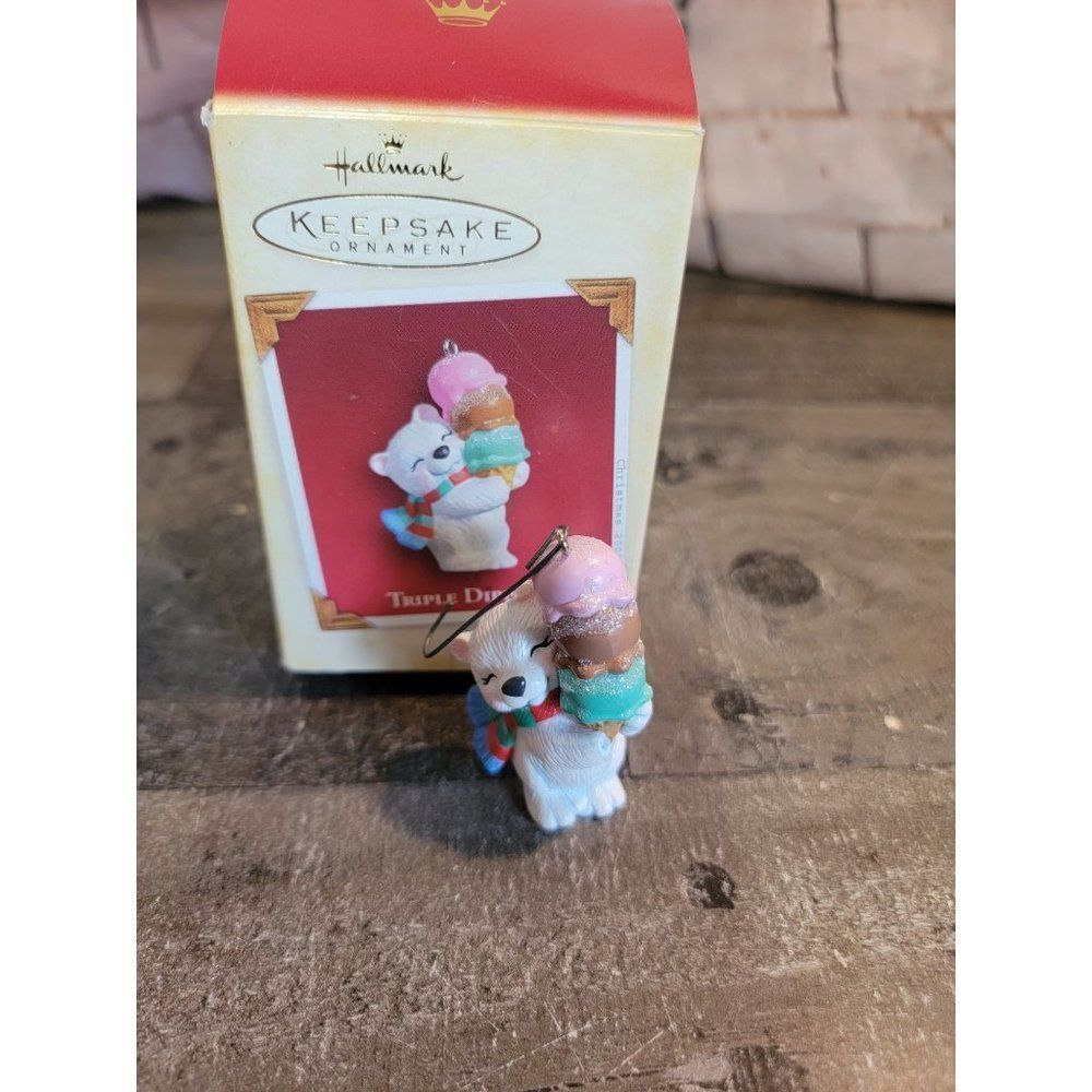 Hallmark triple dip in! 2005 polar bear ornament Xmas Decor ice cream